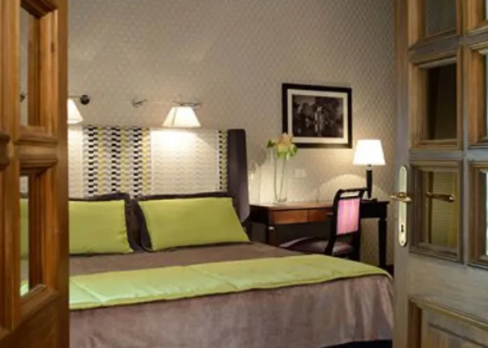 Frattina 122 Gasthuis Rome